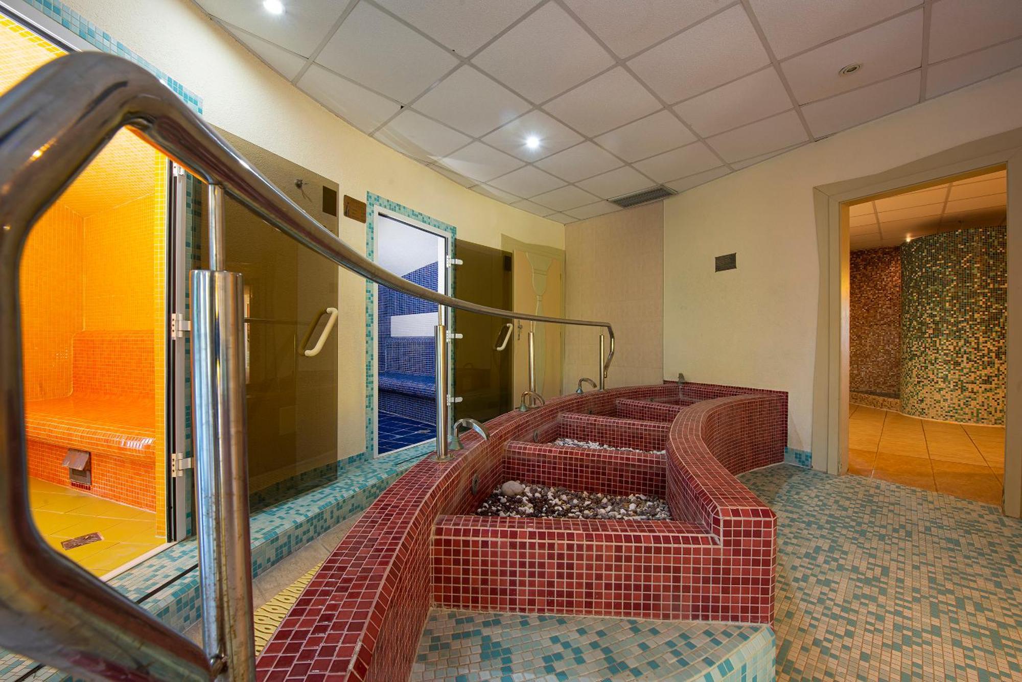 President Hotel Montfort Ždiar المظهر الخارجي الصورة